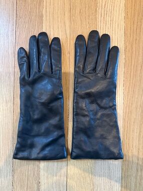 Black Leather Women's Gloves